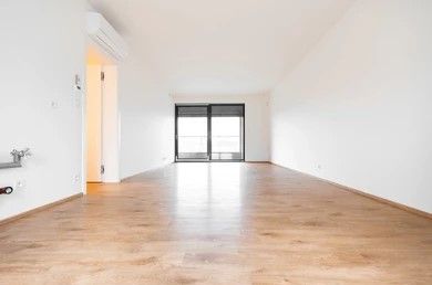 2-Bed Apartment, 800 Sq Yd, 4th Floor, Registry